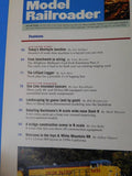 Model Railroader Magazine 1998 August Model a bridge building scene O scale arti