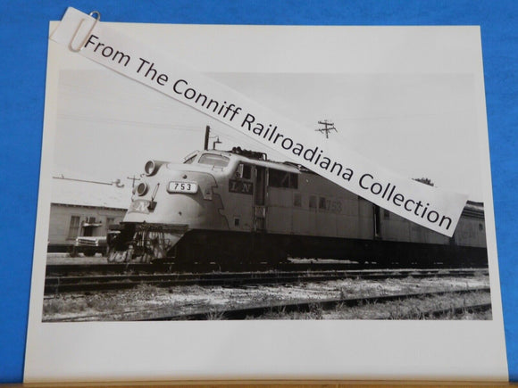 Photo L&N Locomotive #753 8X10 B&W Louisville & Nashville