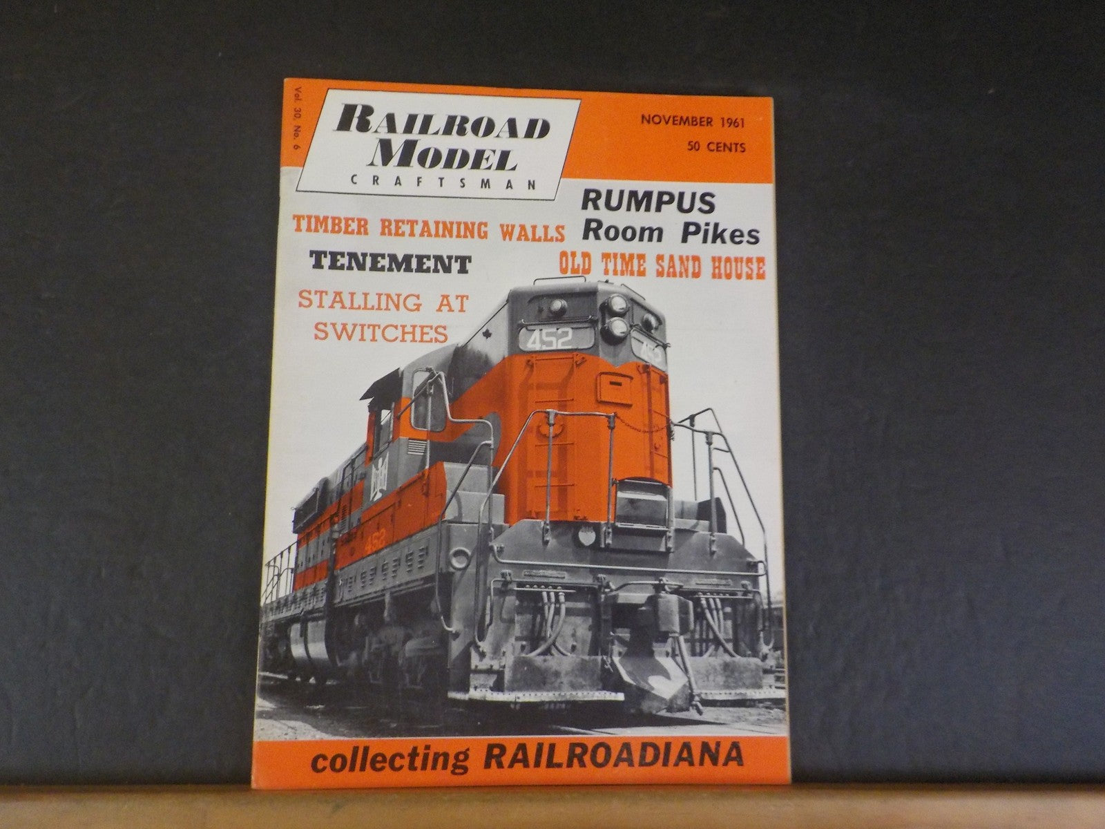 Railroad Model Craftsman Magazine 1961 November RMC Timber retaining w ...
