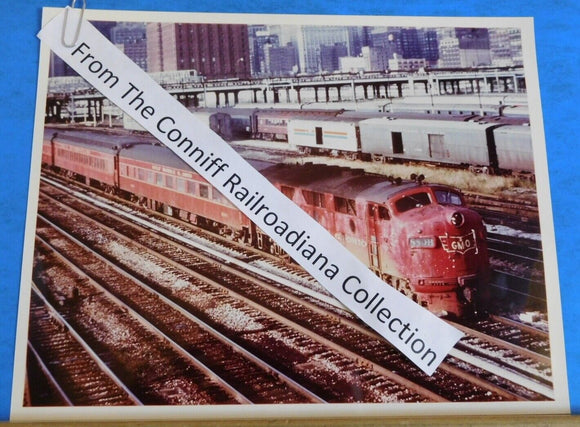 Photo Gulf Mobile & Ohio Locomotive #880B 8X10 Color
