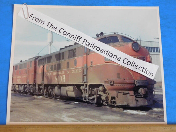 Photo Gulf Mobile & Ohio Locomotive #810B  8X10 Color
