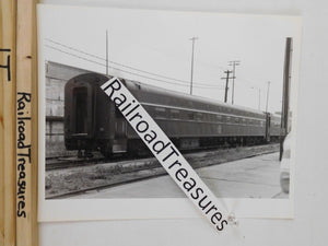 Photo Missouri Pacific Passenger Car #405 8 X 10 B&W St Louis MO 1971