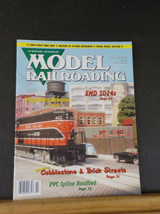 Model Railroading 2004 October GN U25B SVC spline roadbed EMD SD24s Penn Central