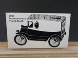 JLE Models 1920 International Truck Bank The English Pub 1/25 scale