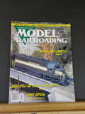 Model Railroading 2001 November ATSF PS2-CD Covered hoppers SAL SDP35 MKT Sd40-2