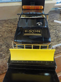 Exxon Gold Tow Truck 1999 Collector’s Edition NIB 8 in a Series
