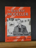 Railway Modeller 1953 December Vol 4 No 38 G.E.R. 50ft. Corridor Coaches