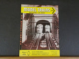 Model Trains 1953 August HO Scale Diesel fuel station Covered bridge RX for loco