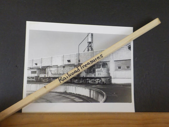 Photo Union Pacific Locomotive #52 Kansas City Aug 24 1971   8 X 10 B&W