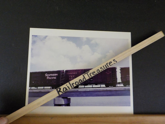 Photo Texas & Pacific Railway Boxcar #41511 St Louis 8 X 10 Color Box car