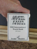 JLE Models 1920 International Truck Bank The English Pub 1/25 scale