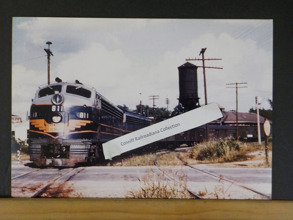 Photo Central of Georgia Railroad Locomotive & Freight Cars #811 8 X 11.5 Color