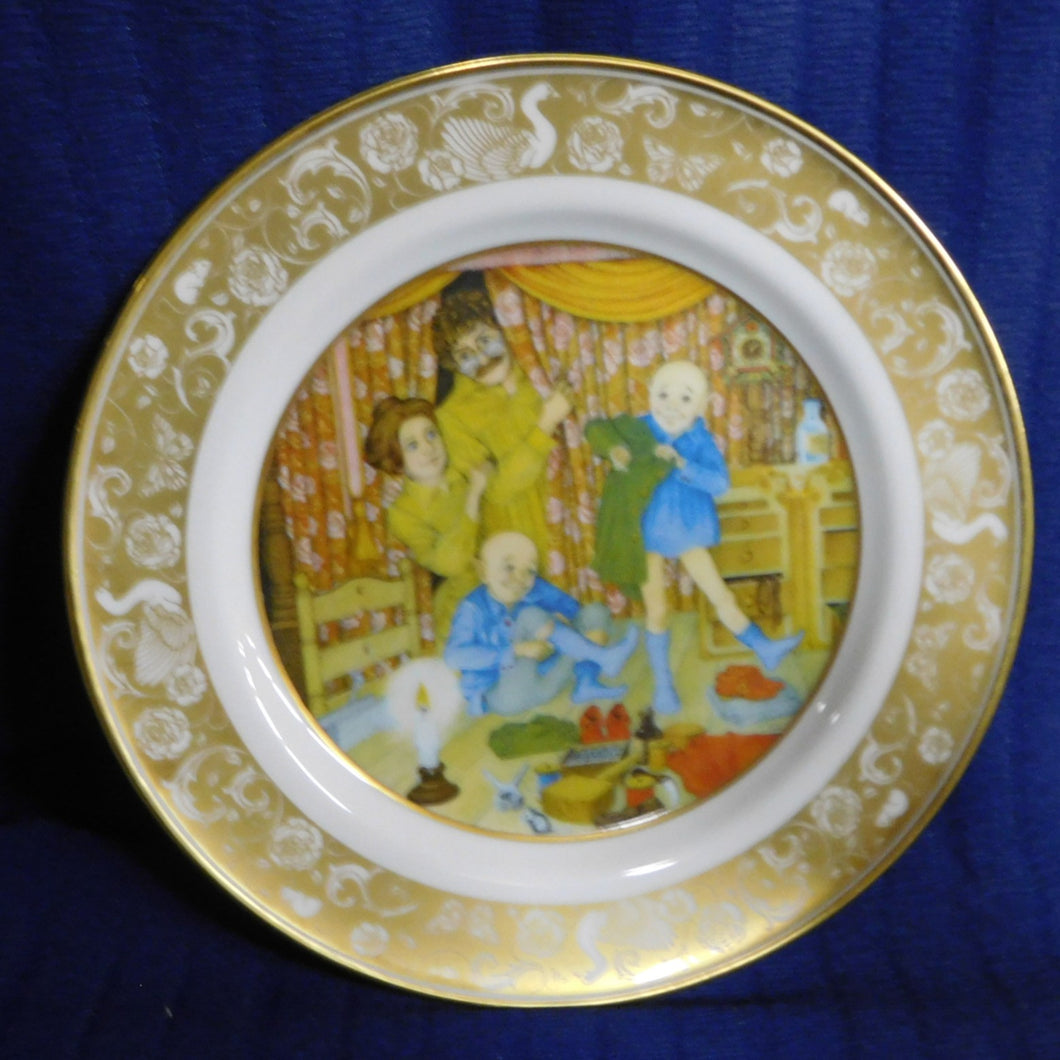 Grimm's Fairy Tales The Shoemaker and the Elves Franklin Porcelain 1978