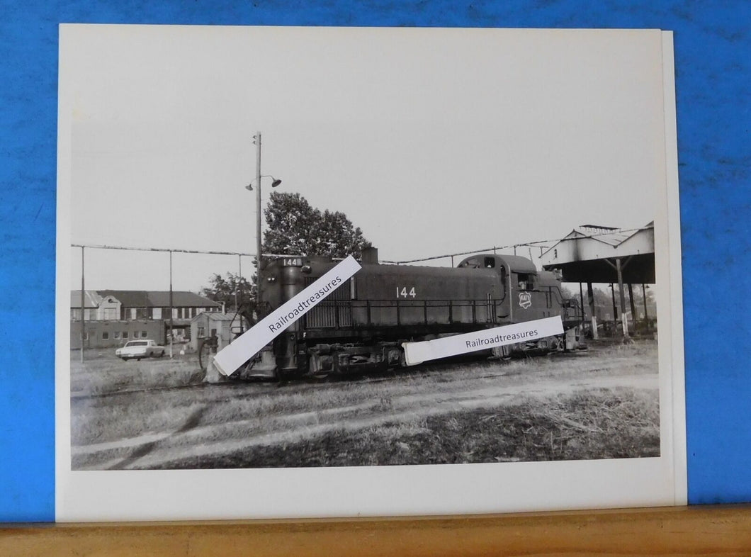 Photo M-K-T Railway Locomotive #144 8 X 10 B&W Katy Smithfield TX 1966