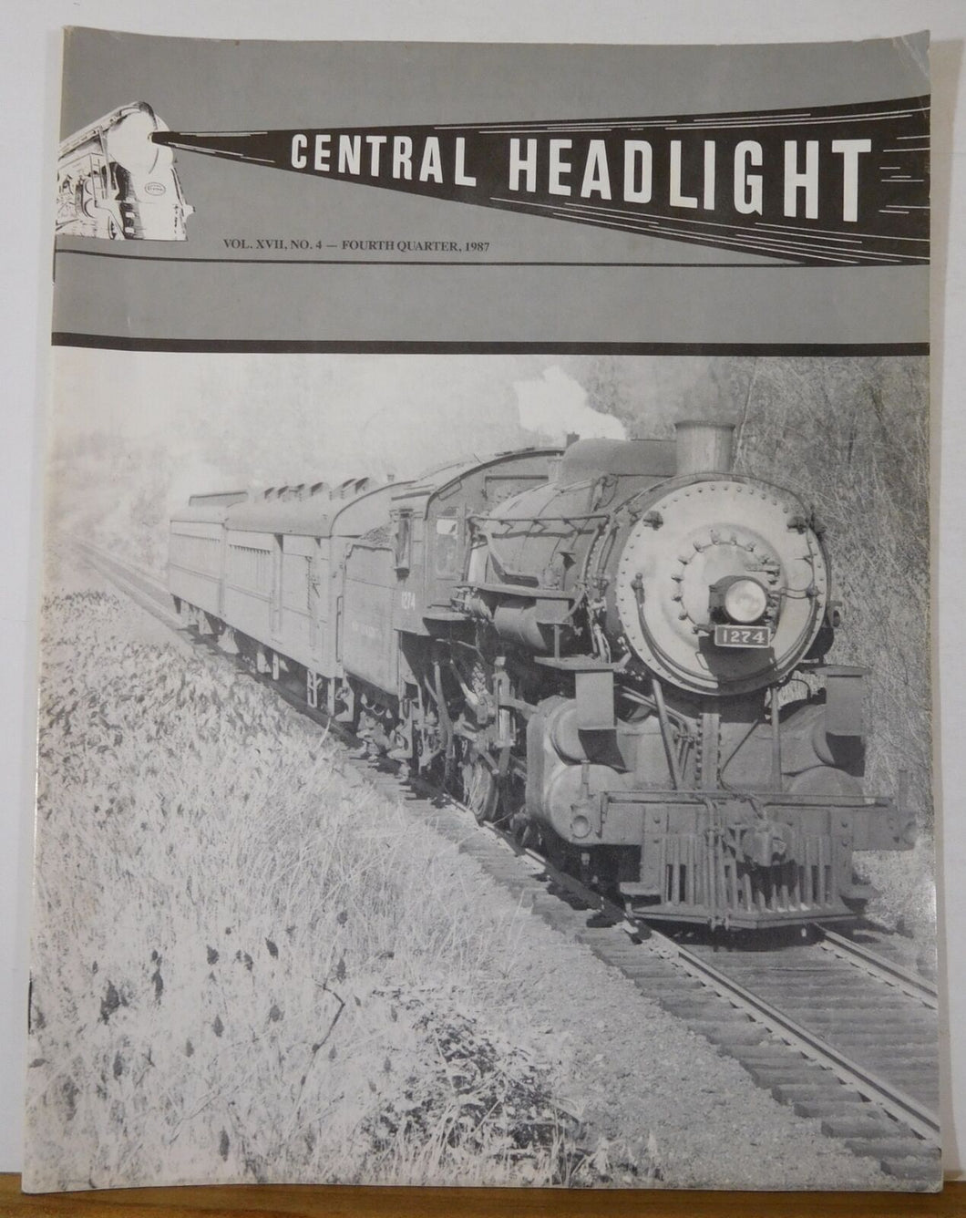 Central Headlight 1987 Fourth Quarter Water scoops Great train race