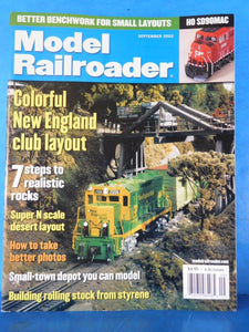 Model Railroader Magazine 2002 September Realistic rocks Small town depot