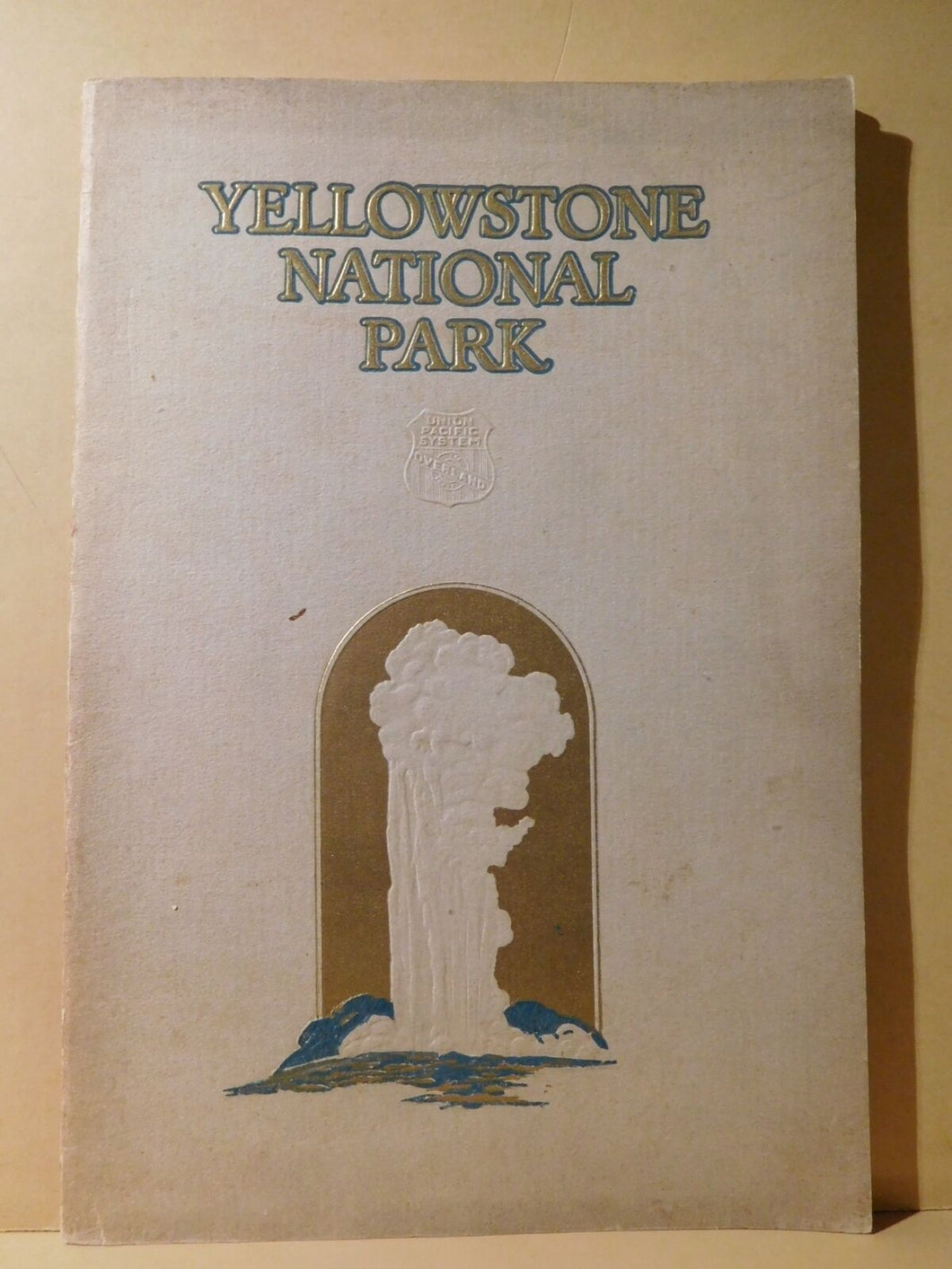 Yellowstone National Park Issued by Union Pacific System 1930 SC