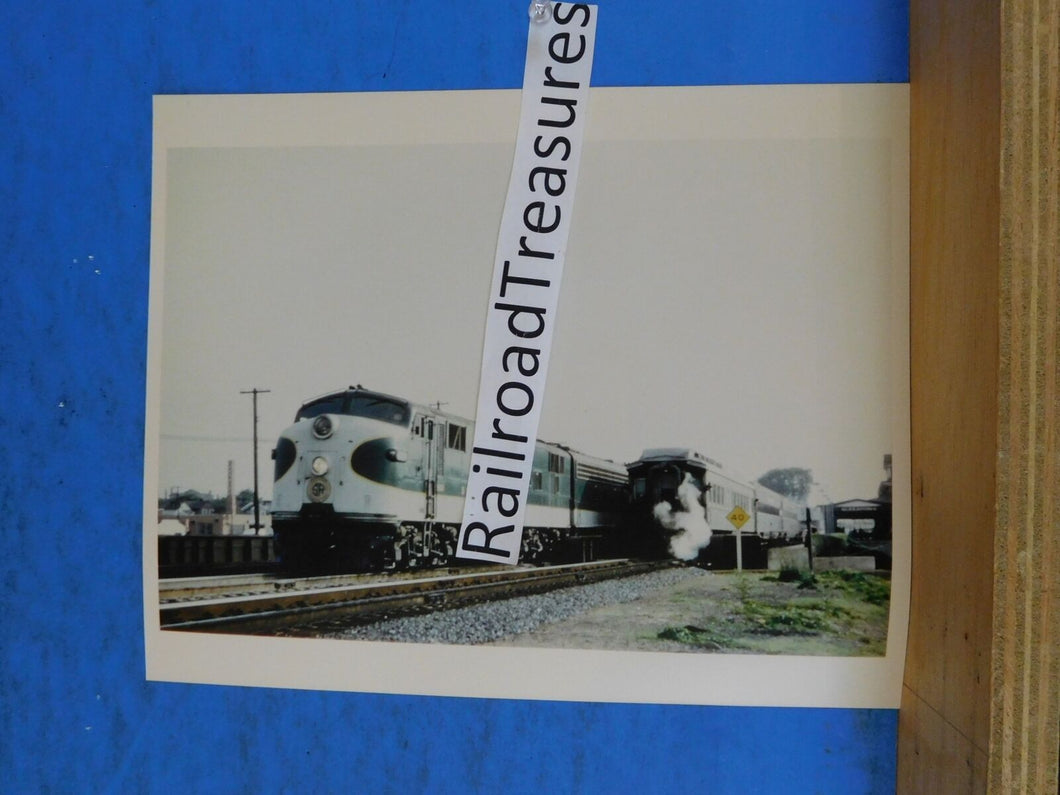 Photo Southern Railroad Locomotive #2908 8 X 10 Color