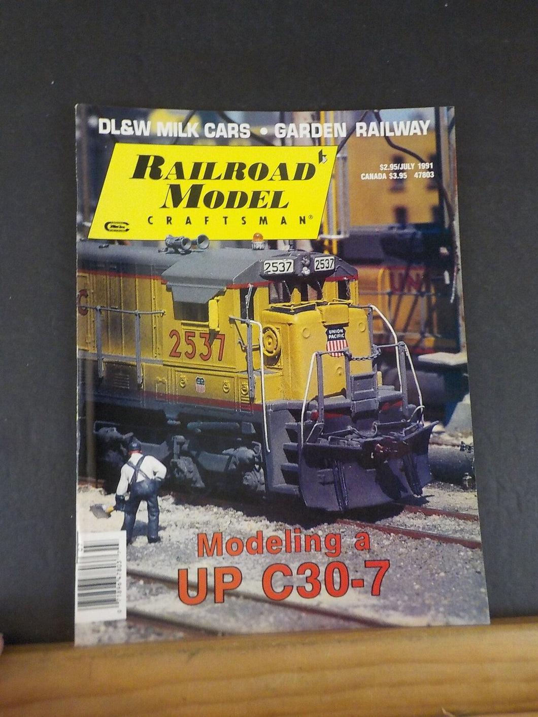 Railroad Model Craftsman Magazine 1991 July Modeling UP C307 DL&W Milk cars