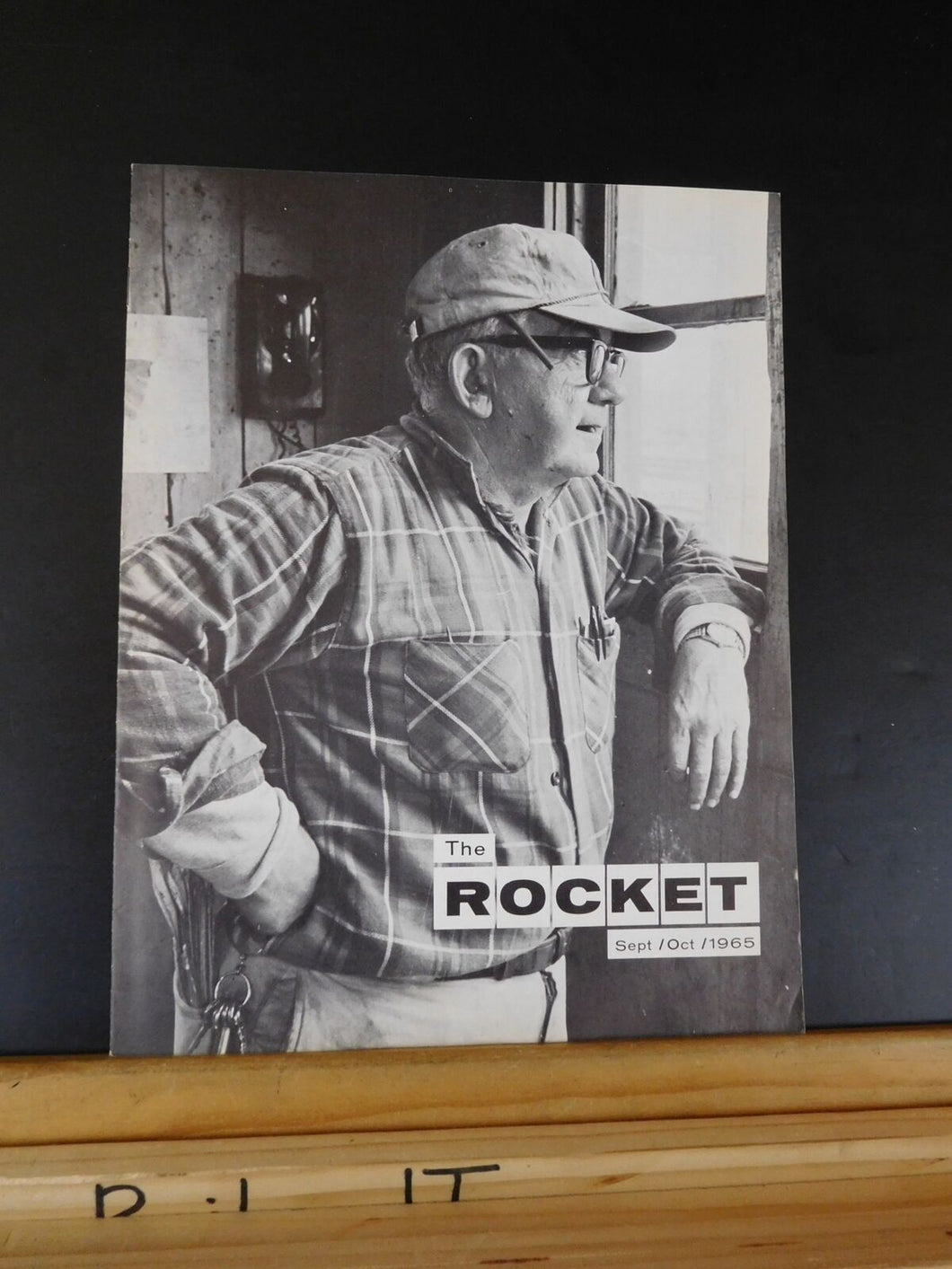 Rocket, The 1965 September-October Vol. XXIV No. Rocket Island Employee Magazine