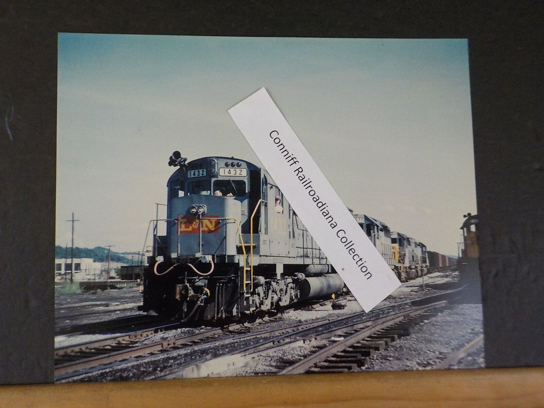 Photo L&N Locomotive #1432 8X10 Color Louisville & Nashville