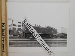 Photo Missouri Pacific Locomotive #1084 8 X 10 B&W Memphis TN 1968