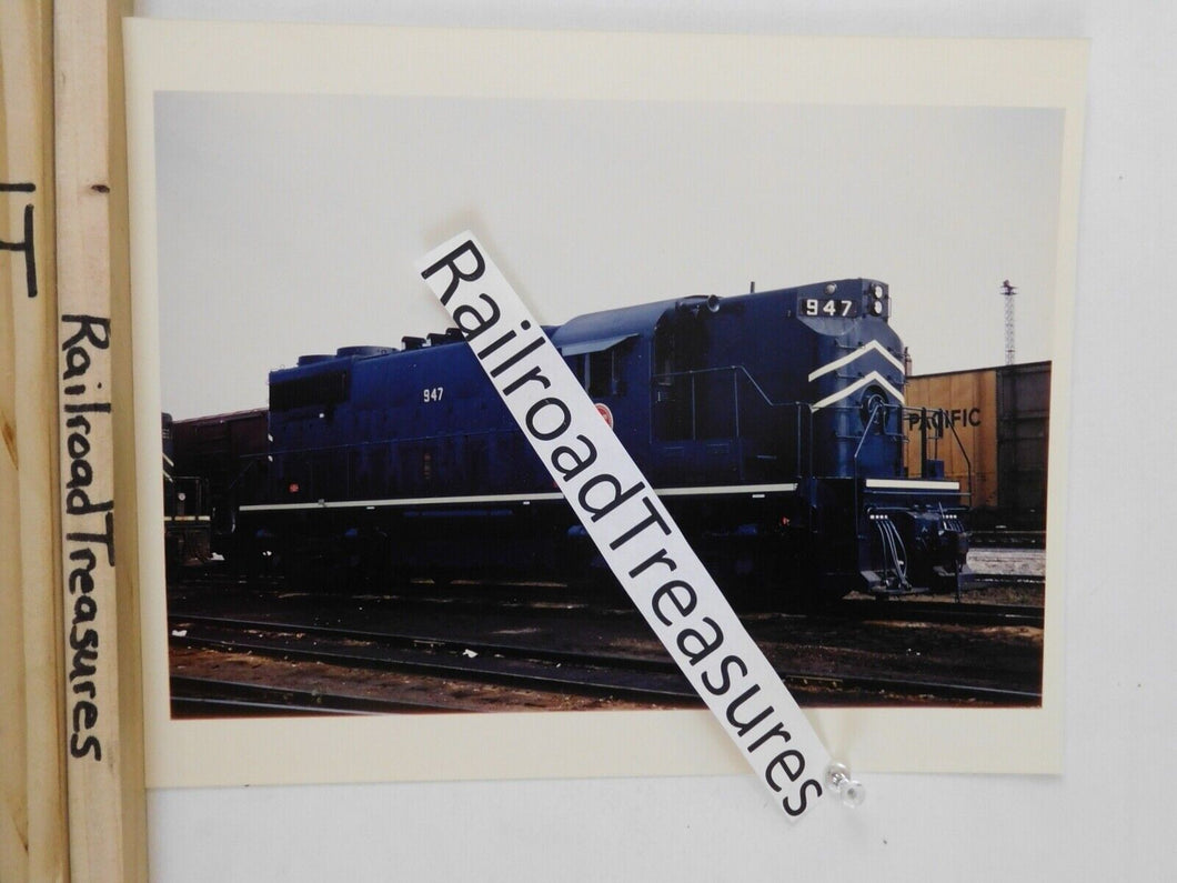 Photo Missouri Pacific Locomotive #947 8 X 10 Color St Louis MO 1971 MP