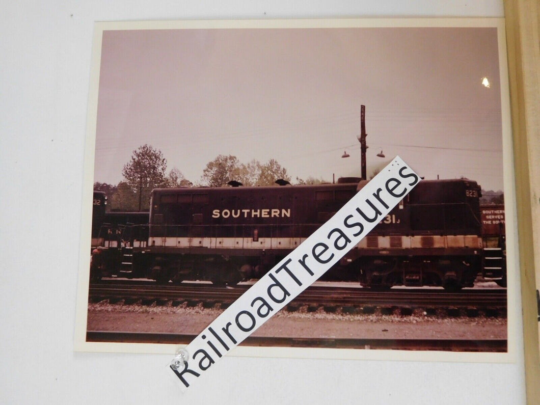 Photo Southern Railroad Locomotive #8231 8 X 10 Color Birmingham 1972