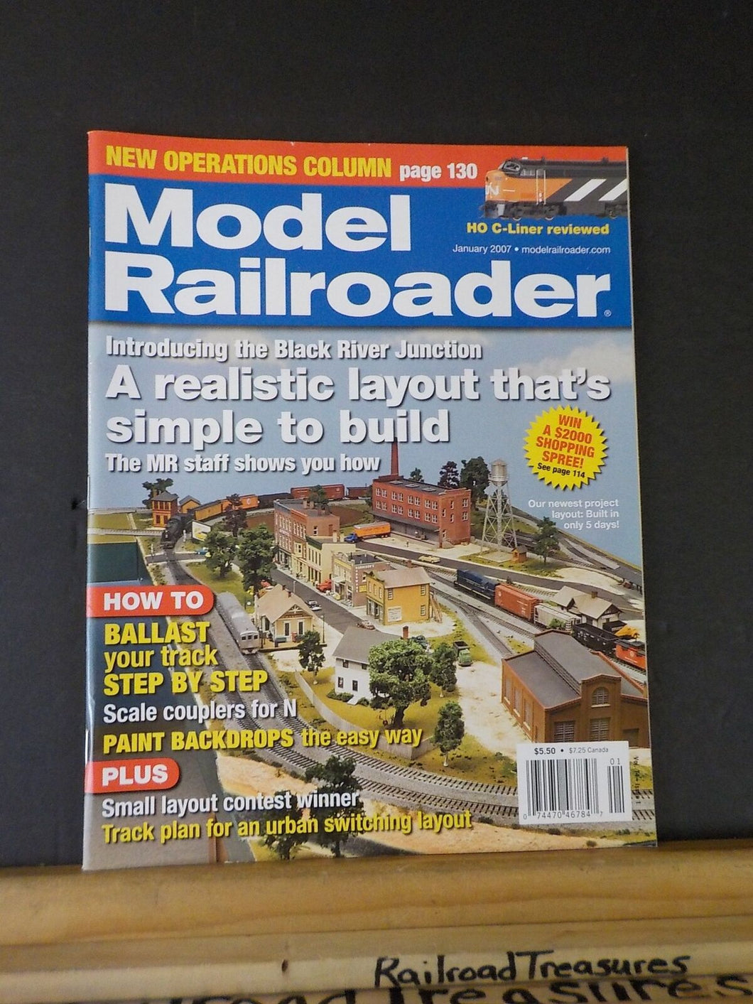 Model Railroader Magazine 2007 January Ballast your track Paint backdrops
