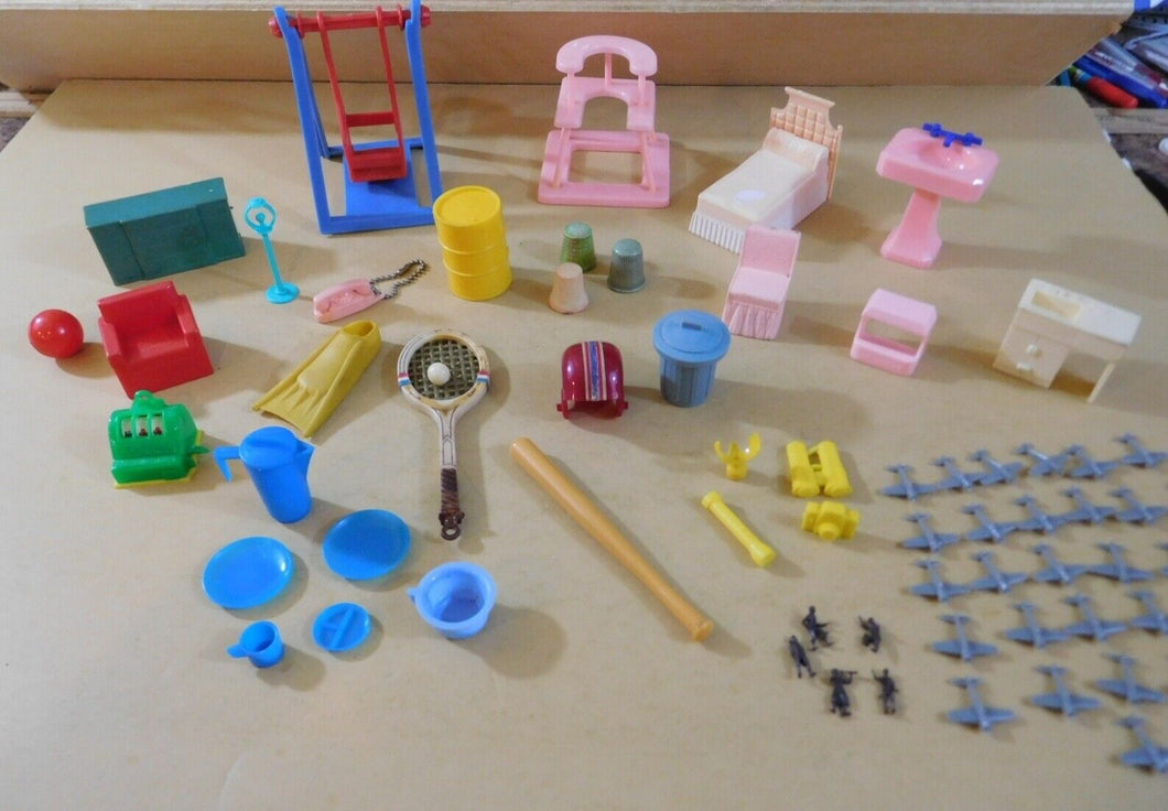 Vintage Dollhouse Furniture and Accessory Lot (37) Pieces Plastic
