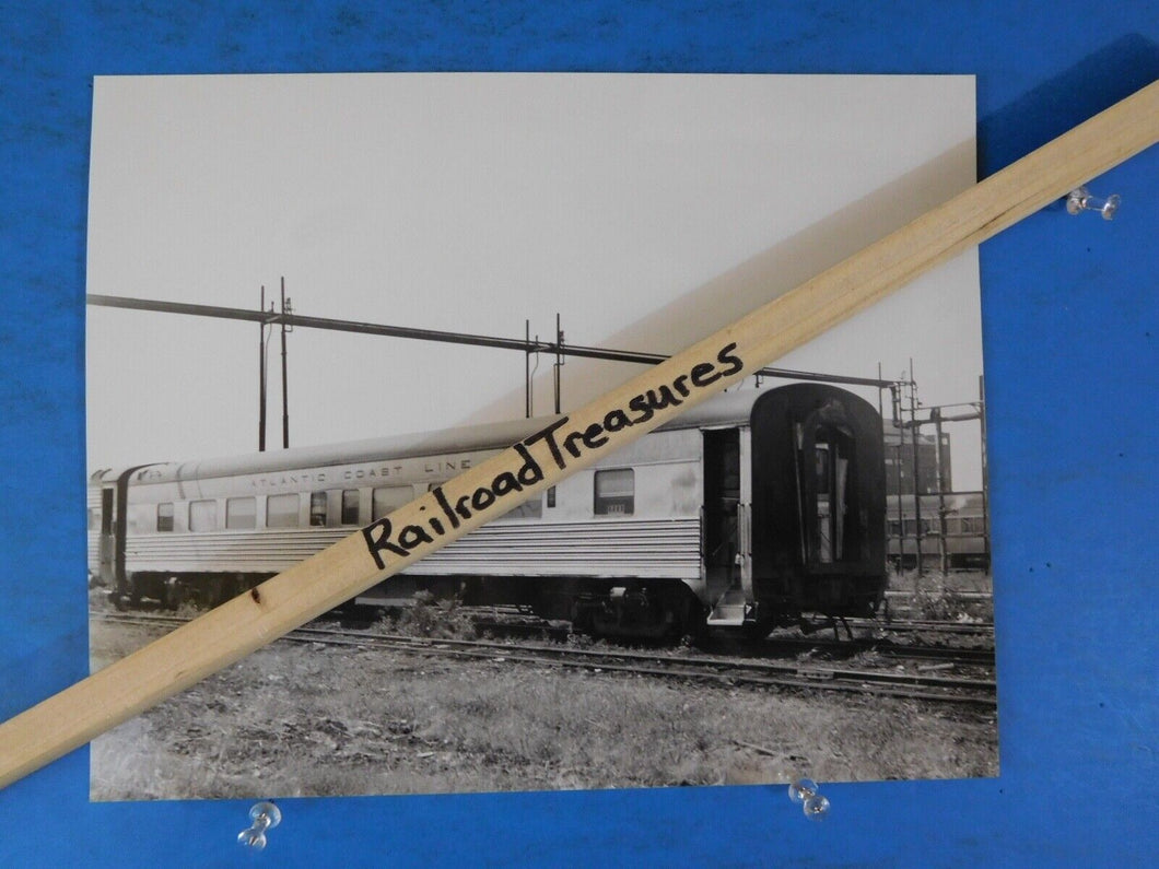 Photo Atlantic Coast Line Railroad Passenger Car #260 8 X 10 B&W Coach Ex NP 100