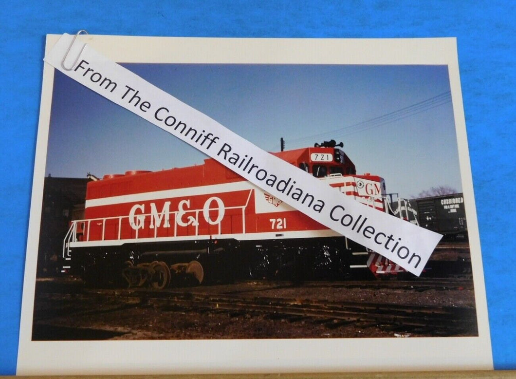 Photo Gulf Mobile & Ohio Locomotive #721 8X10 Color Bloomington IL 1971